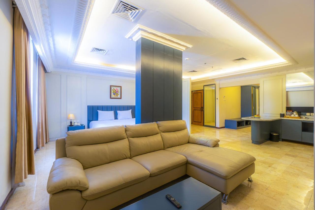 D'Salvatore Boutique Hotel Yogyakarta Maguwo Exterior foto