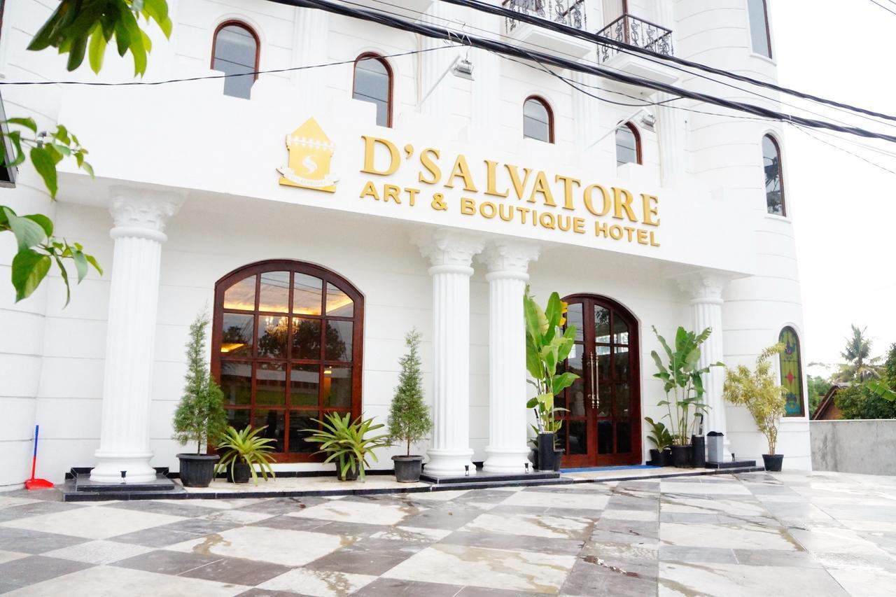 D'Salvatore Boutique Hotel Yogyakarta Maguwo Exterior foto